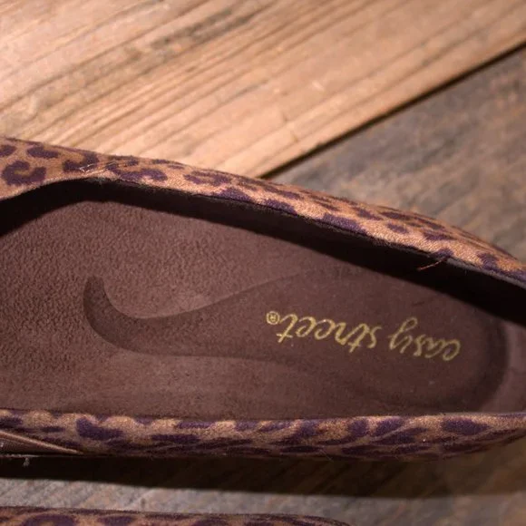 Easy Street Peace Leopard Super Suede NIB 7, 7.5, 8, 9 / Mediums and Narrows - Picture 4 of 14